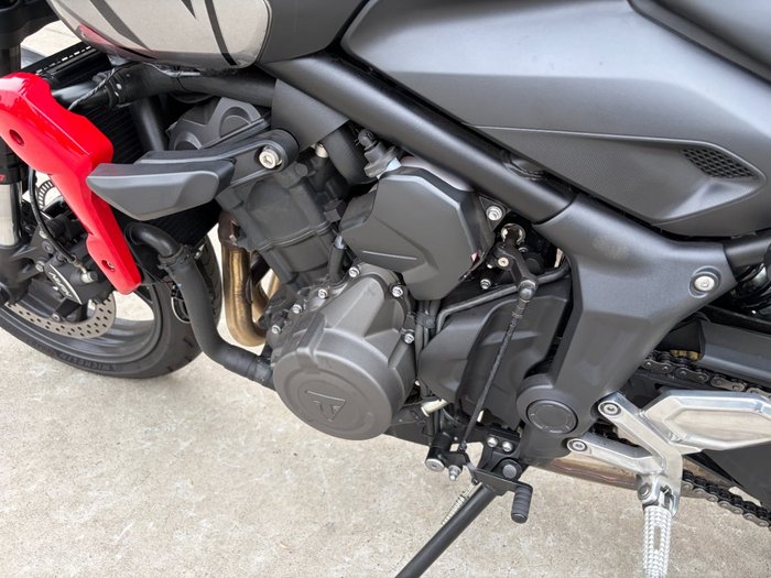 2023 Triumph TRIDENT 660 Grey