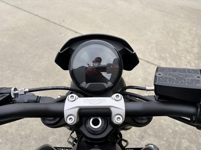 2023 Triumph TRIDENT 660 Grey