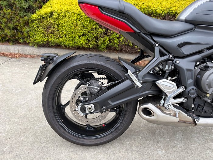 2023 Triumph TRIDENT 660 Grey