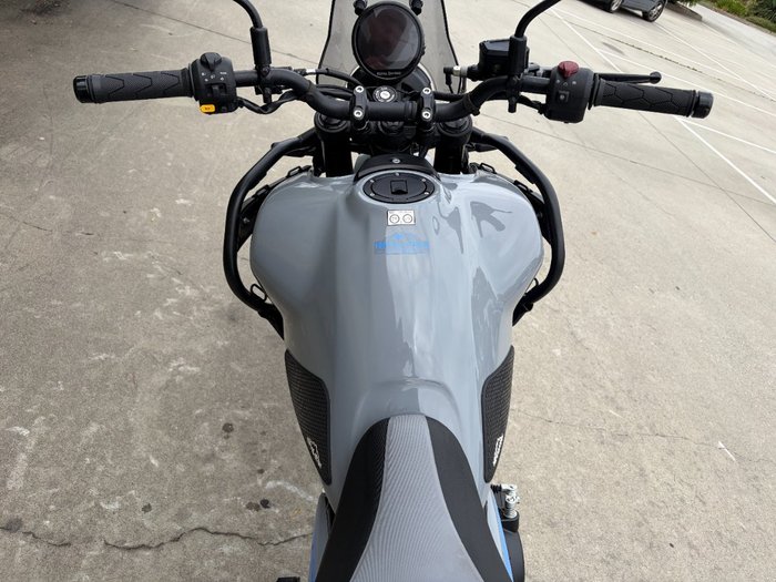 2024 Royal Enfield HIMALAYAN 450 Grey