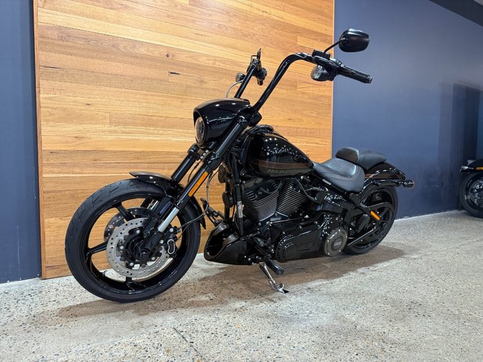 2016 HARLEY-DAVIDSON FXSE CVO PRO STREET BREAKOUT