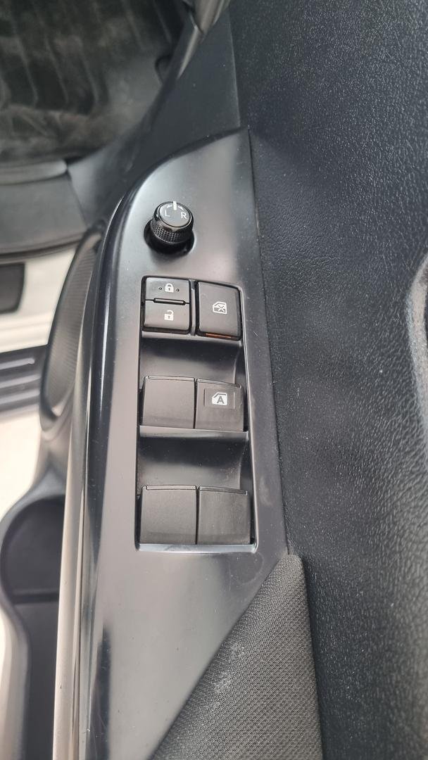 2022 Toyota Hilux SR