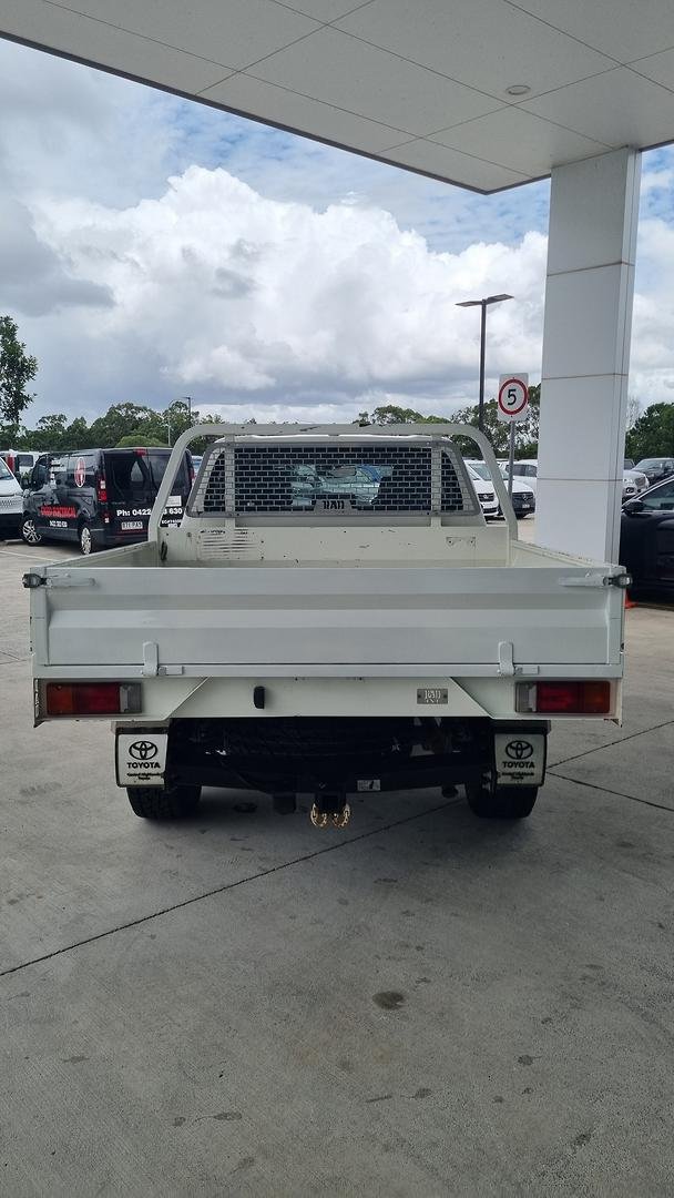 2022 Toyota Hilux SR