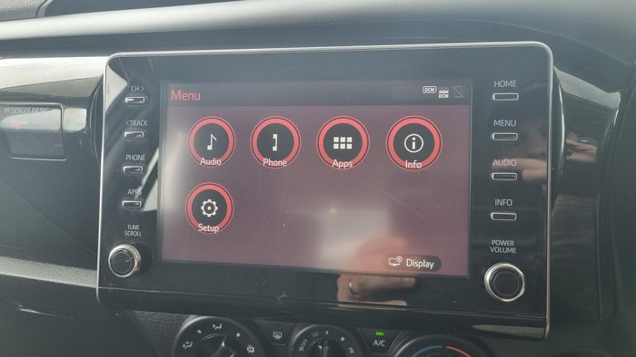 2022 Toyota Hilux SR