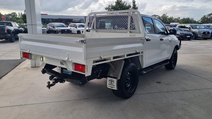 2022 Toyota Hilux SR