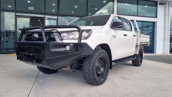 2022 Toyota Hilux SR