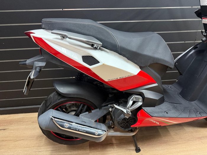 2023 PISTA 125 White