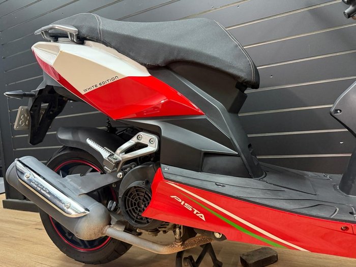 2023 PISTA 125 White