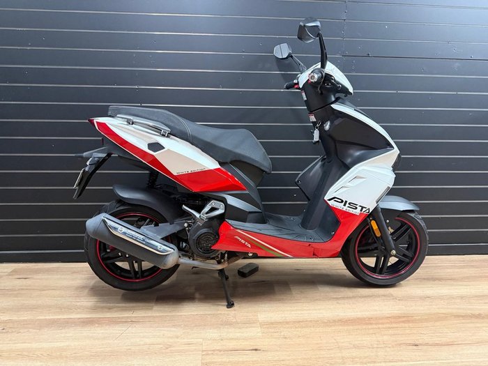 2023 PISTA 125 White