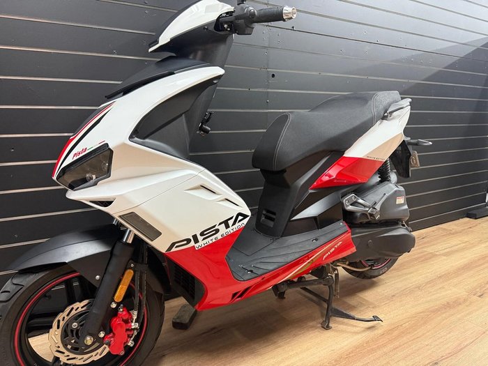 2023 PISTA 125 White
