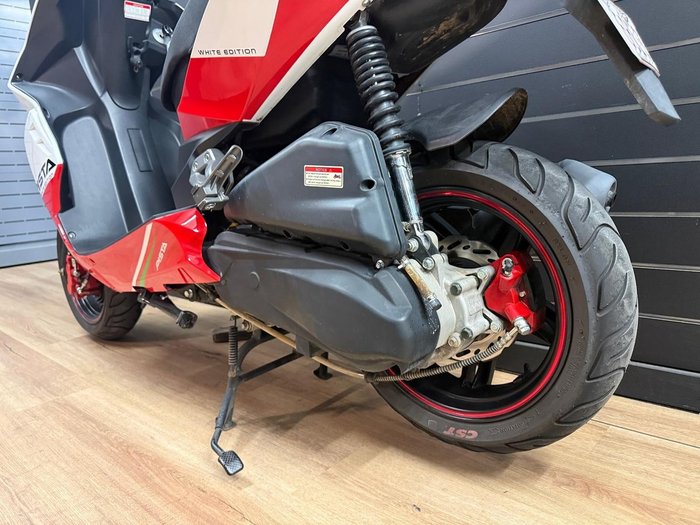 2023 PISTA 125 White