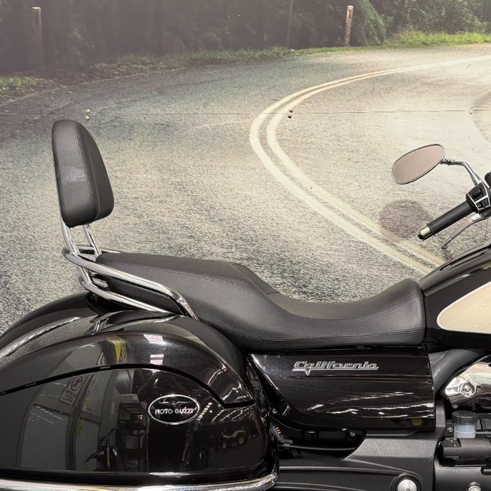 2018 MOTO GUZZI CALIFORNIA TOURING SE Black