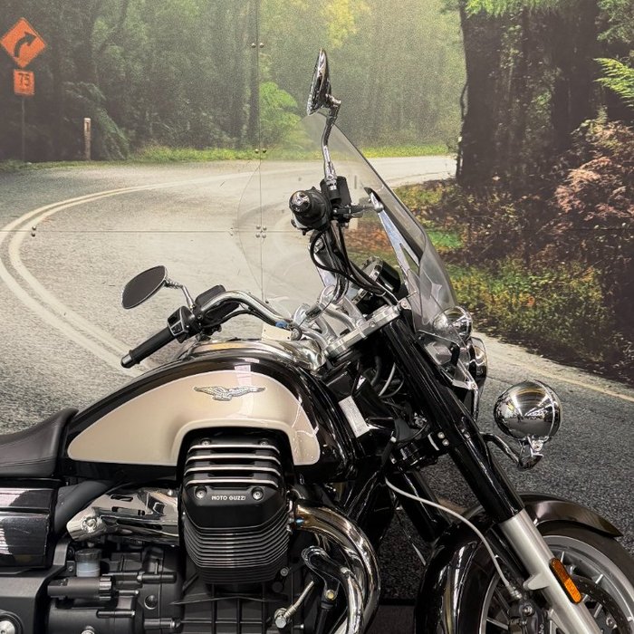 2018 MOTO GUZZI CALIFORNIA TOURING SE Black