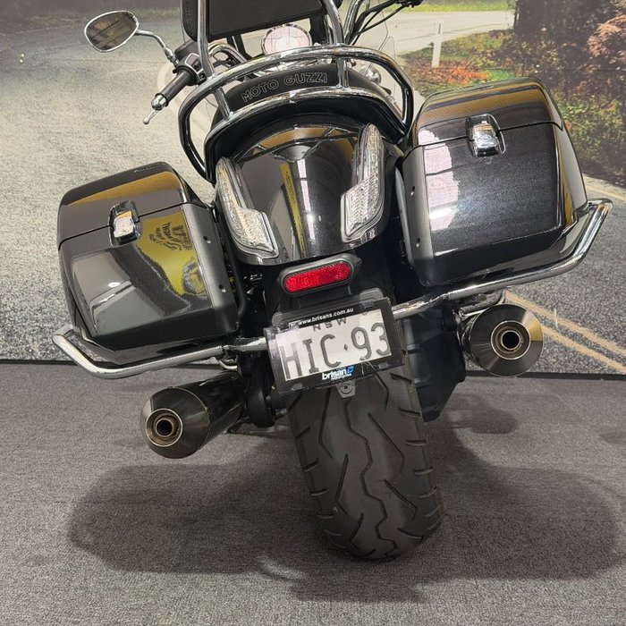2018 MOTO GUZZI CALIFORNIA TOURING SE Black