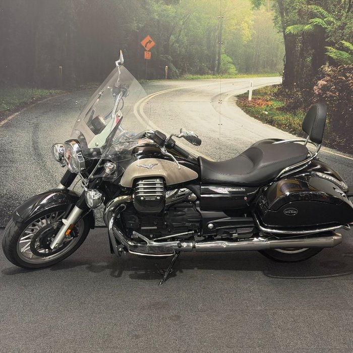 2018 MOTO GUZZI CALIFORNIA TOURING SE Black