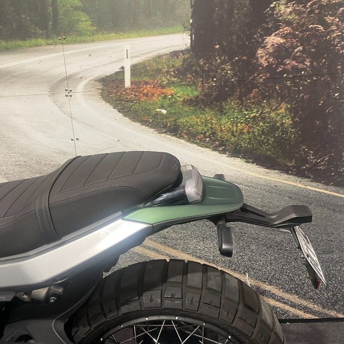 2022 Benelli LEONCINO 800 Green