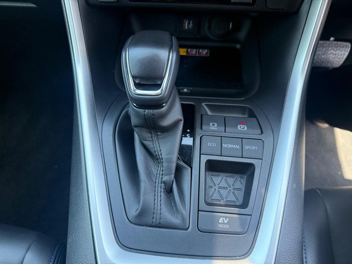 2024 Toyota RAV4 XSE