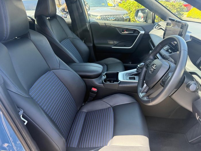 2024 Toyota RAV4 XSE