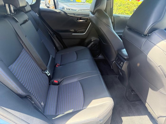 2024 Toyota RAV4 XSE