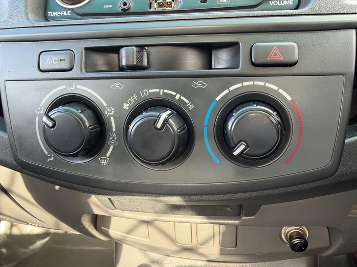 2012 Toyota Hilux SR