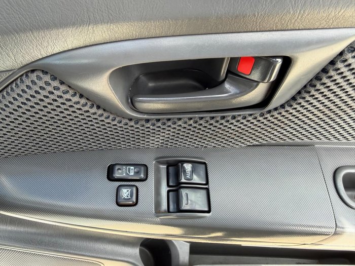 2012 Toyota Hilux SR