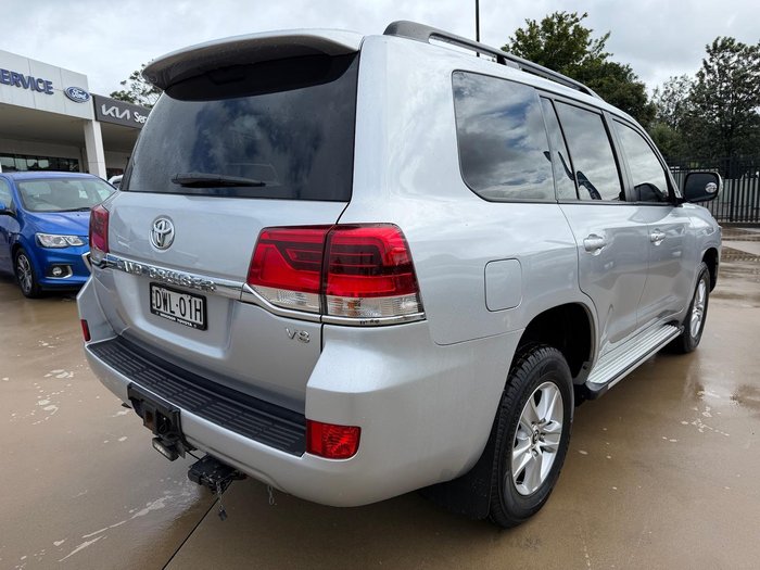 2015 Toyota Landcruiser GXL VDJ200R 4X4 Dual Range Silver Pearl