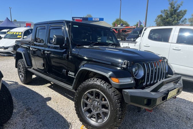 2020 JEEP GLADIATOR OVERLAND (4x4)