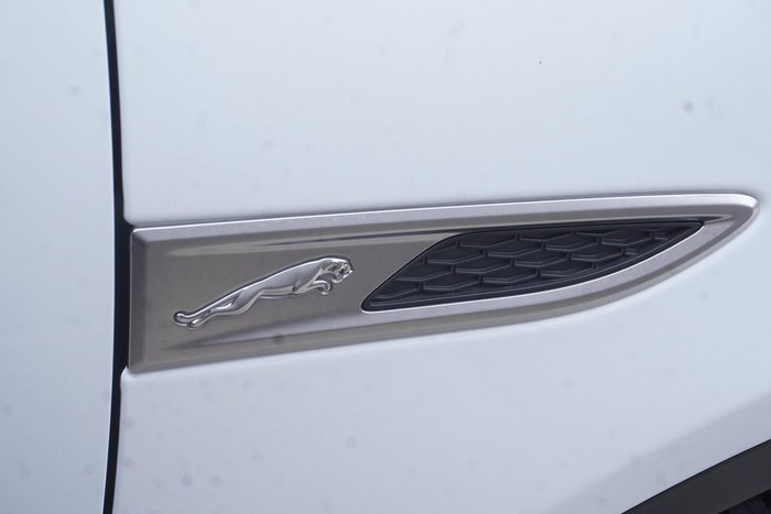 2022 Jaguar E-PACE P250 R-Dynamic SE