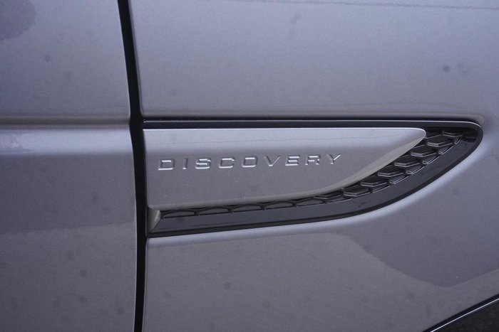 2025 Land Rover Discovery Sport P250 Dynamic SE