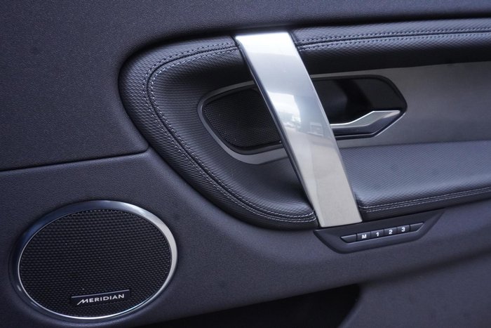 2025 Land Rover Discovery Sport P250 Dynamic SE