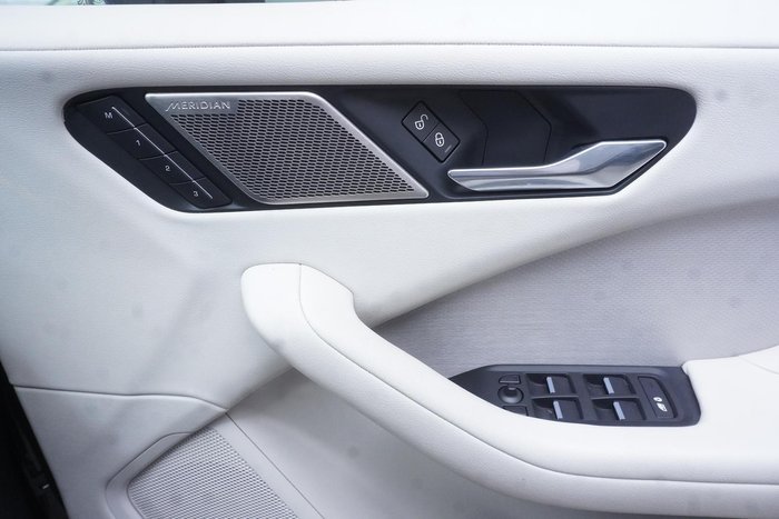 2018 Jaguar I-PACE EV400 SE