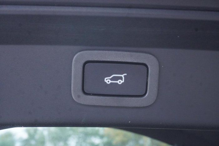 2018 Jaguar I-PACE EV400 SE