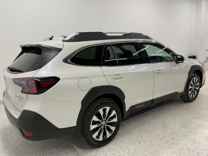 2025 Subaru Outback AWD Touring XT