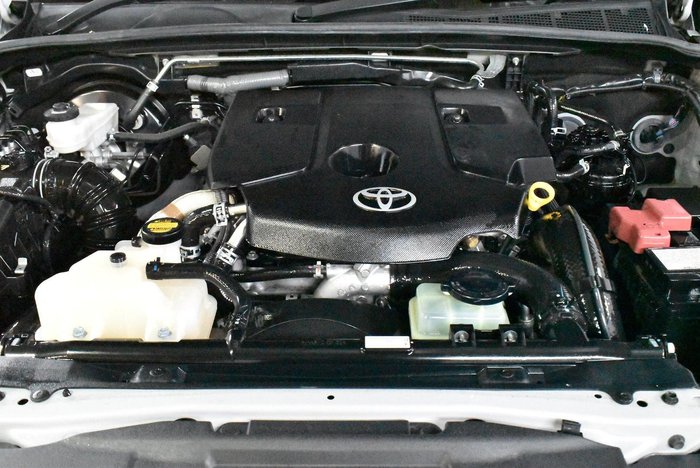 2016 Toyota Hilux SR5
