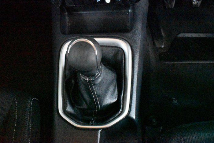 2016 Toyota Hilux SR5