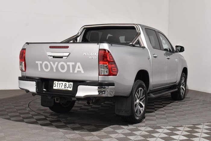 2016 Toyota Hilux SR5