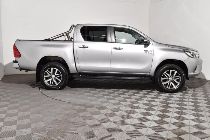 2016 Toyota Hilux SR5