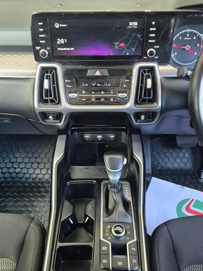 2022 Kia Sorento Sport