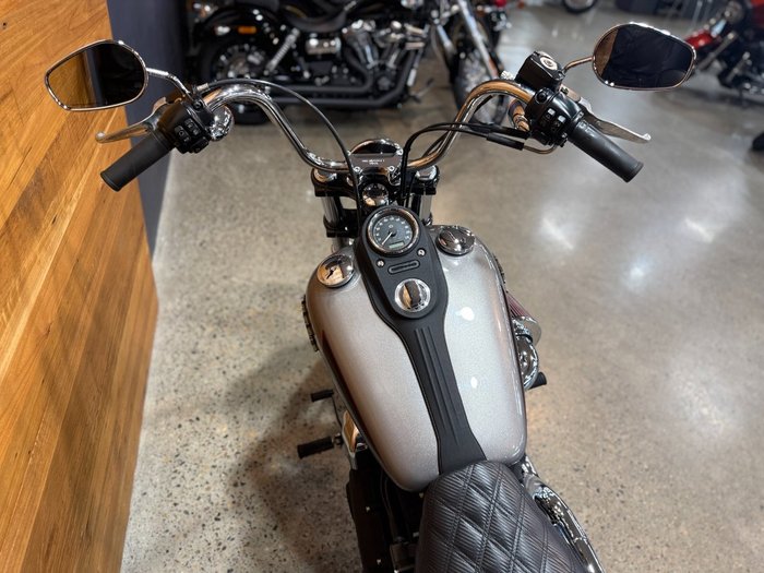 2016 HARLEY-DAVIDSON FXDB STREET BOB