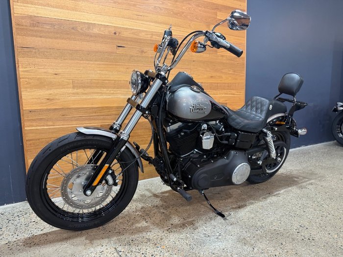 2016 HARLEY-DAVIDSON FXDB STREET BOB