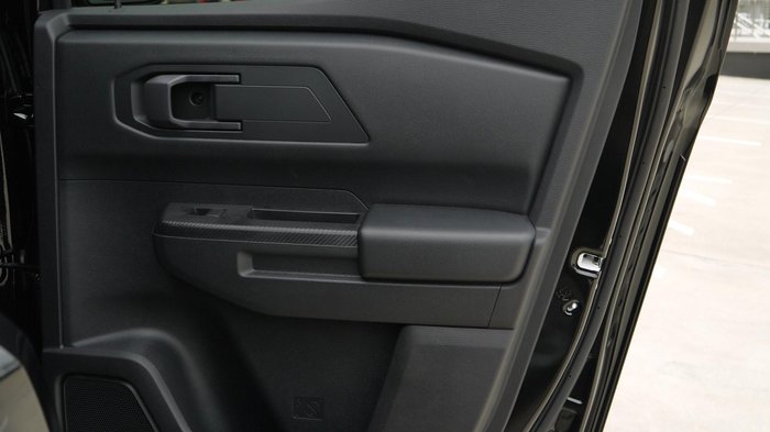 2026 Nissan Navara ST