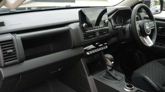 2026 Nissan Navara ST