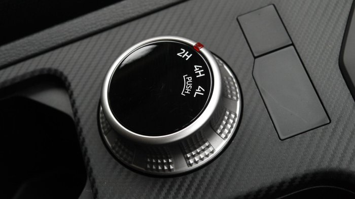 2026 Nissan Navara ST