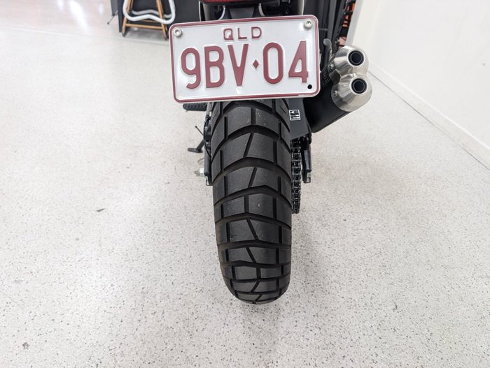 2025 Triumph 2025 Triumph 400CC SCRAMBLER 400 MATT KHAKI GREEN