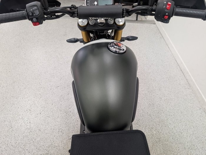 2025 Triumph 2025 Triumph 400CC SCRAMBLER 400 MATT KHAKI GREEN