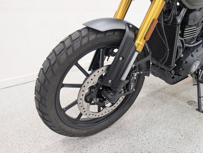 2025 Triumph 2025 Triumph 400CC SCRAMBLER 400 MATT KHAKI GREEN