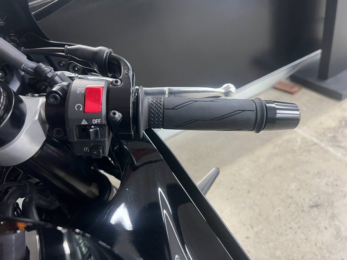 2025 Yamaha YZF-R7LA BLACK