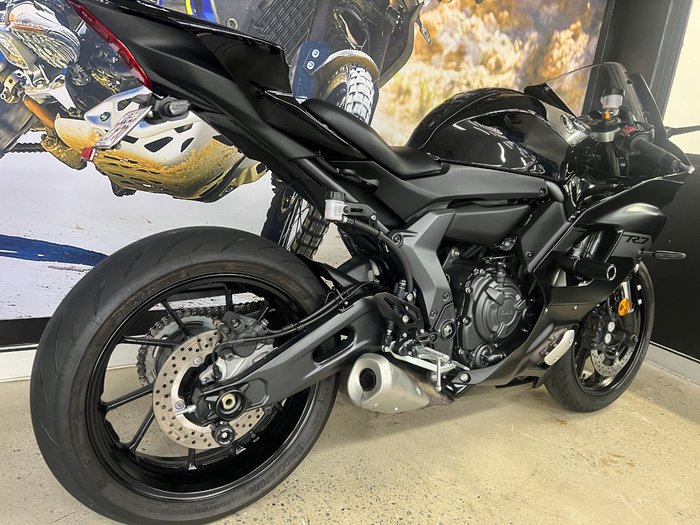 2025 Yamaha YZF-R7LA BLACK