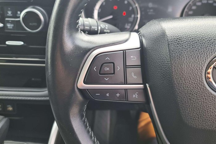 2023 Toyota Kluger GX