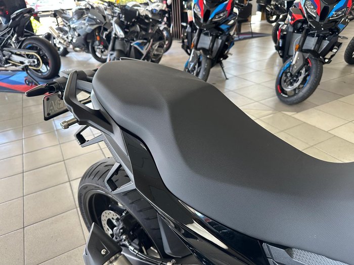 2025 BMW F 900 XR Triple Black F 900 Black